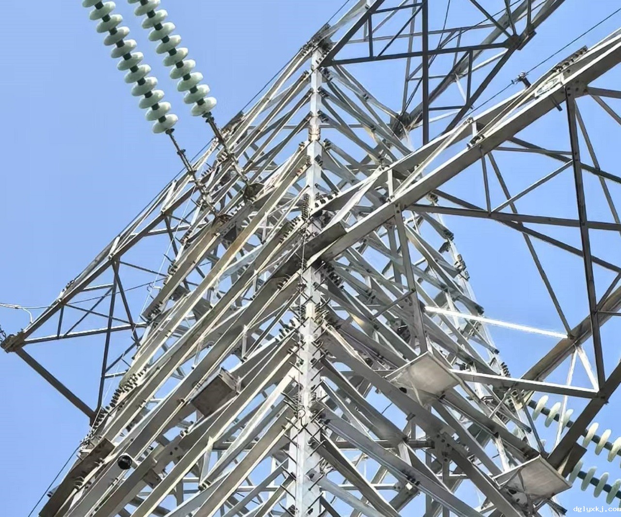 伟德老版本appAI视频监测装置